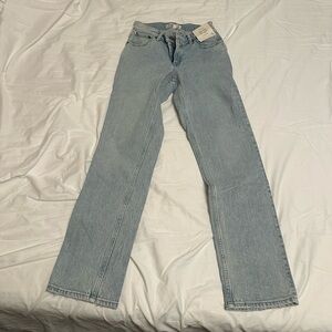Abercrombie & Fitch Women's Light Blue 90s straight leg Jean curve love